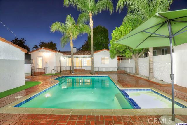 Detail Gallery Image 3 of 45 For 1210 Graynold Ave, Glendale,  CA 91202 - 3 Beds | 2 Baths