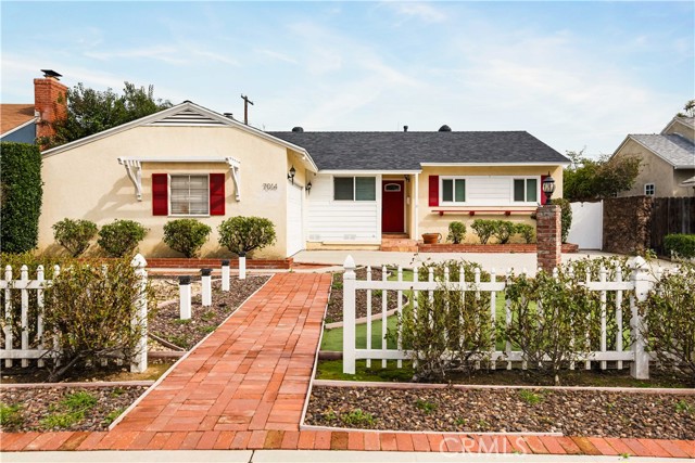 Detail Gallery Image 1 of 1 For 7014 Shoshone Ave, Lake Balboa,  CA 91406 - 3 Beds | 2 Baths