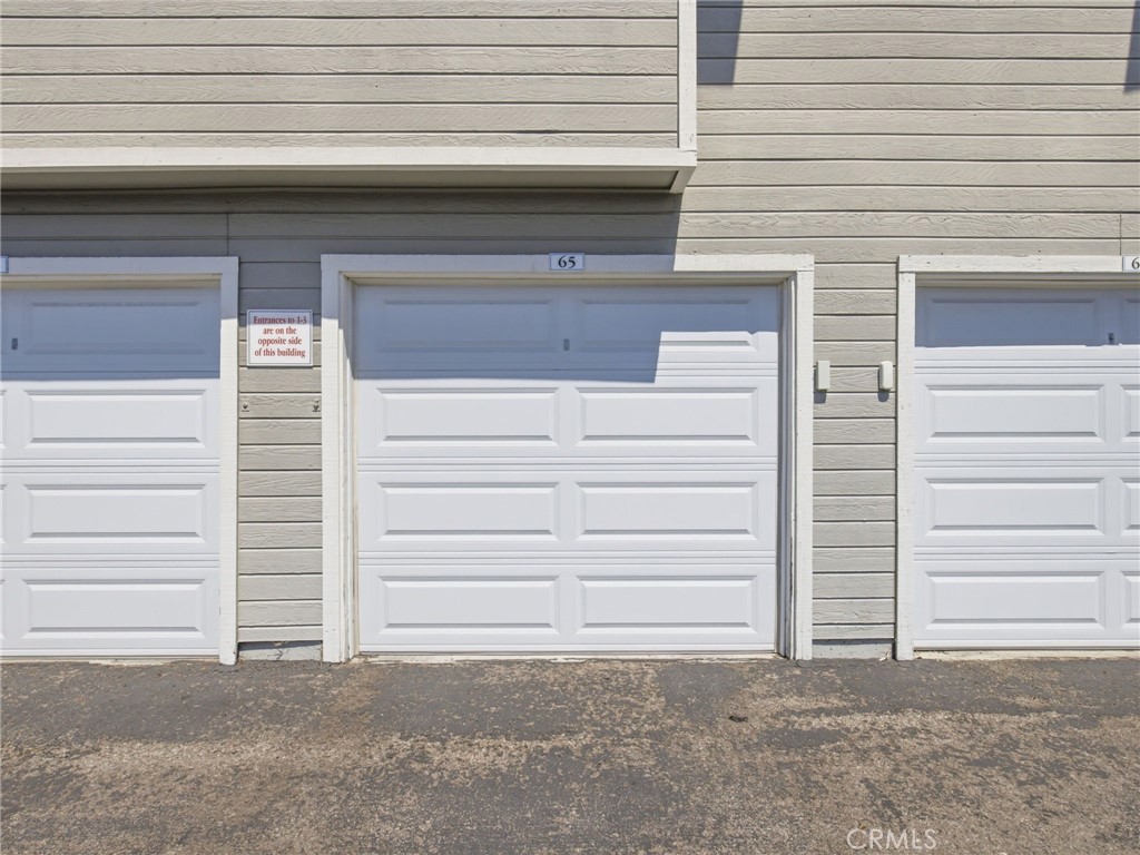 https://media.crmls.org/medias/f66c2359-b3e1-4ea1-92fb-b8384face9bc.jpg?preset=X-Large