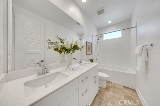 Detail Gallery Image 37 of 72 For 251 Tank, Irvine,  CA 92618 - 4 Beds | 3/1 Baths