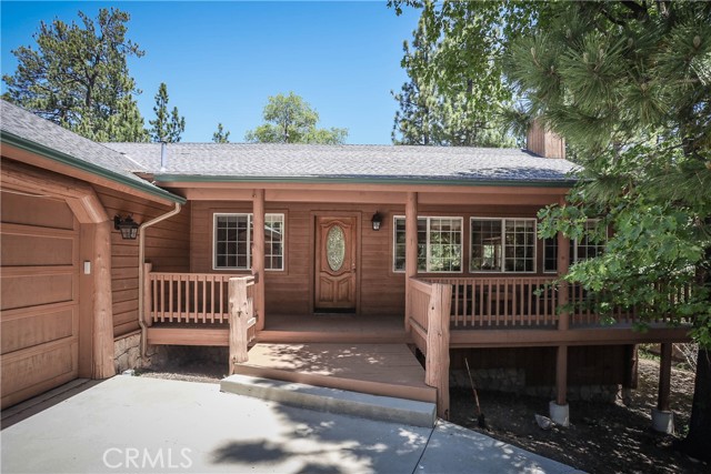 Detail Gallery Image 2 of 26 For 1219 W Alpenweg Dr, Big Bear City,  CA 92314 - 3 Beds | 2 Baths