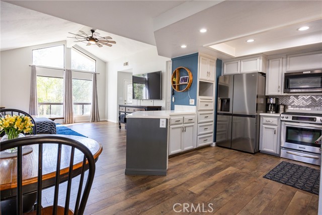 Detail Gallery Image 14 of 66 For 31388 Yosemite Springs Pkwy, Coarsegold,  CA 93614 - 3 Beds | 2 Baths