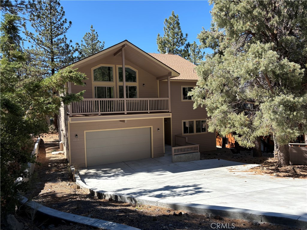 1813 Woodland Drive