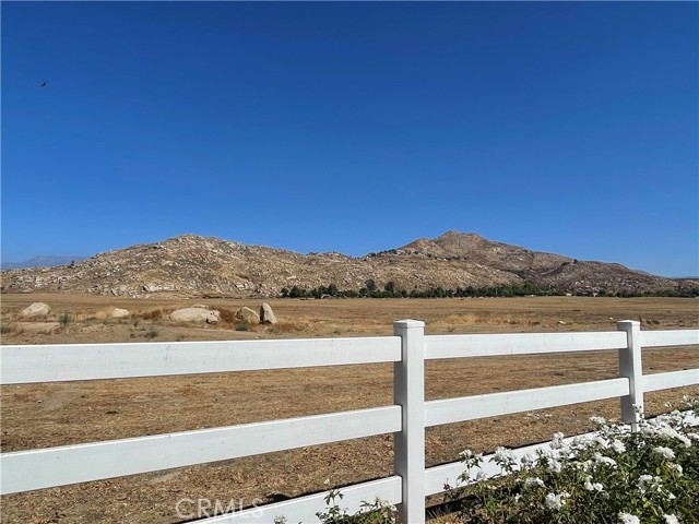 Detail Gallery Image 10 of 11 For 3194 Stargazer St, Hemet,  CA 92543 - 4 Beds | 2 Baths