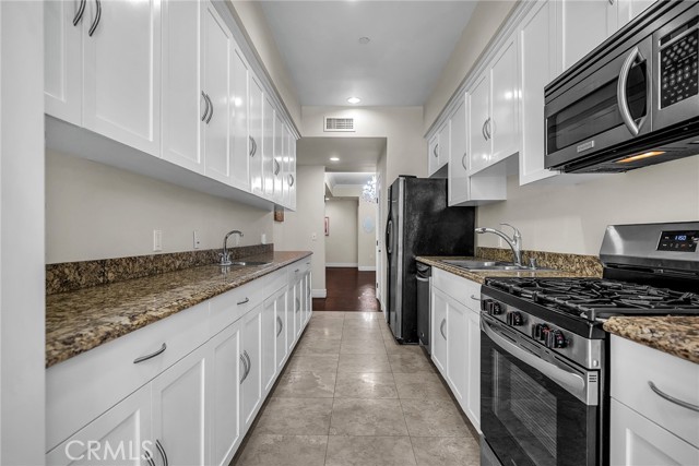9049 Alcott Street, Los Angeles CA: https://media.crmls.org/medias/f670b036-d40e-446b-8e84-5f07cd2c9bdb.jpg