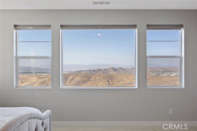 27751 Reel Lane, Stevenson Ranch CA: https://media.crmls.org/medias/f6715b8d-d417-4c7c-9d35-4e05e00567fe.jpg