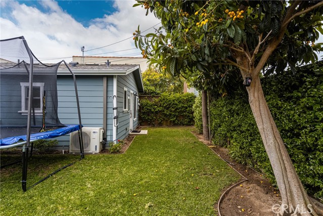 661 Grand Avenue, Long Beach CA: https://media.crmls.org/medias/f6716f8a-515c-4795-b33e-db7a673c7e6a.jpg