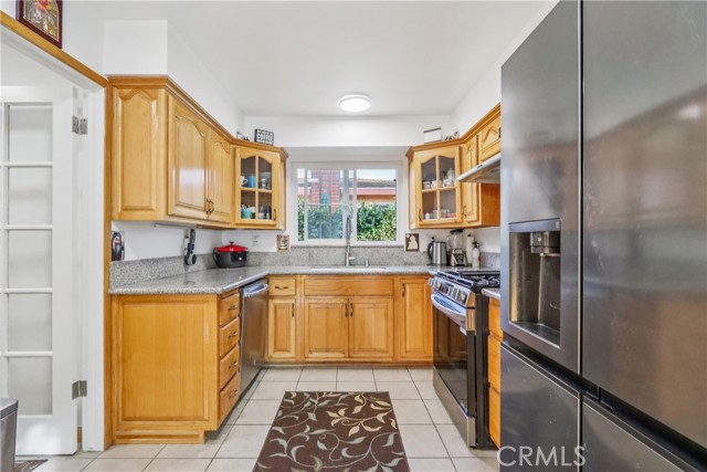 Detail Gallery Image 6 of 17 For 3710 W 224th, Torrance,  CA 90505 - 3 Beds | 2 Baths