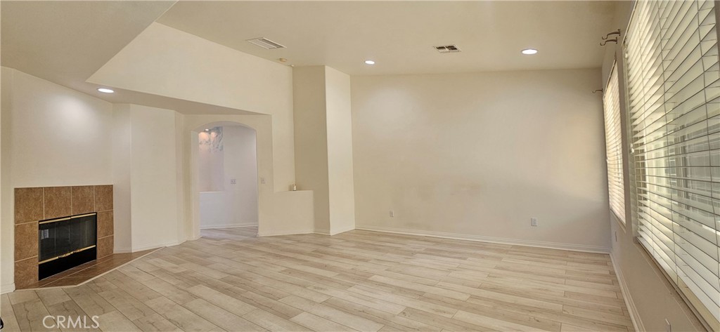 MLS #IG25217861 image #20