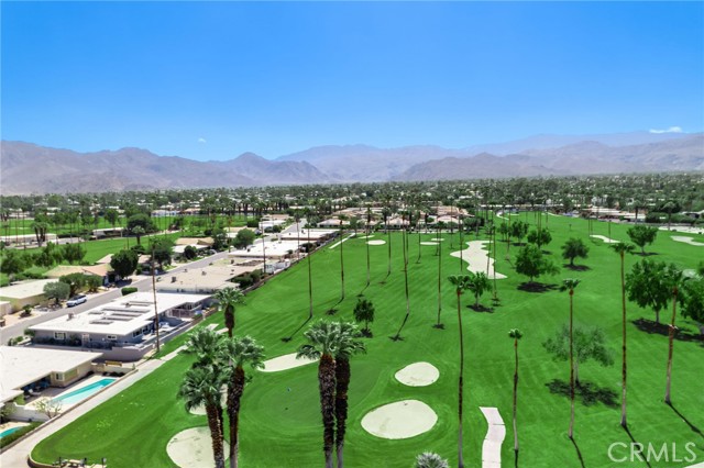 46125 Burroweed Ln., Palm Desert CA: https://media.crmls.org/medias/f6724e6f-07d5-4e19-8fc7-37d9e0fb7c18.jpg
