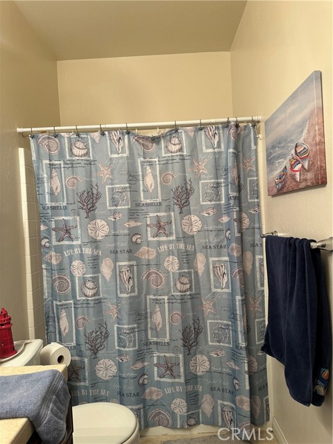 Detail Gallery Image 10 of 23 For 1611 Brea St, Bakersfield,  CA 93307 - 3 Beds | 2 Baths