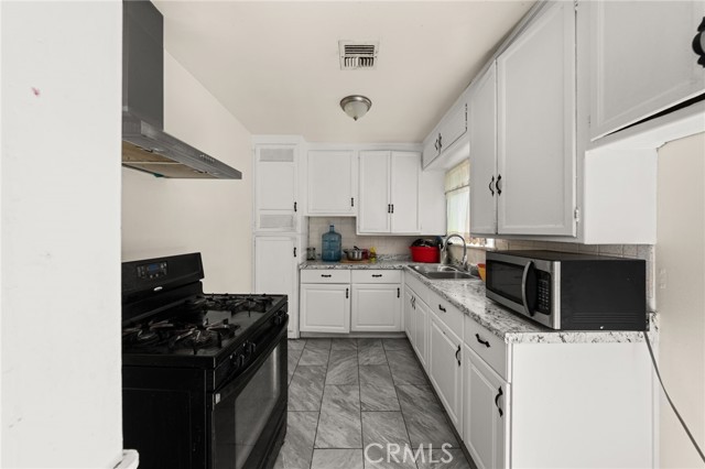 Detail Gallery Image 7 of 28 For 7027 Conejo Dr, San Bernardino,  CA 92404 - 3 Beds | 1 Baths