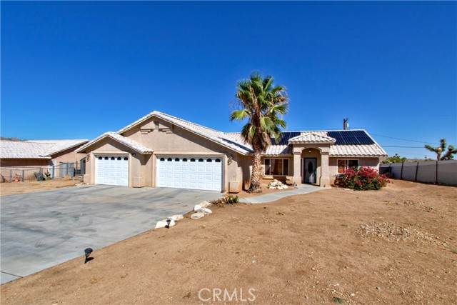 Detail Gallery Image 1 of 38 For 58192 Yucca Trl, Yucca Valley,  CA 92284 - 3 Beds | 2 Baths