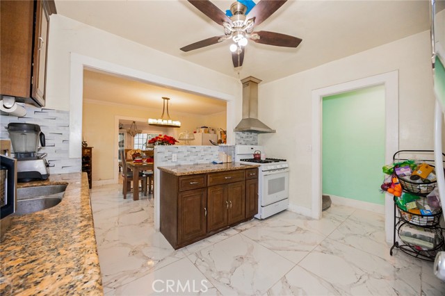 Detail Gallery Image 13 of 28 For 4019 S Van Ness Ave, Los Angeles,  CA 90062 - – Beds | – Baths