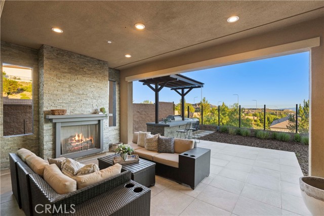 Detail Gallery Image 39 of 53 For 20526 W Deer Grass Ct, Porter Ranch,  CA 91326 - 5 Beds | 5/1 Baths