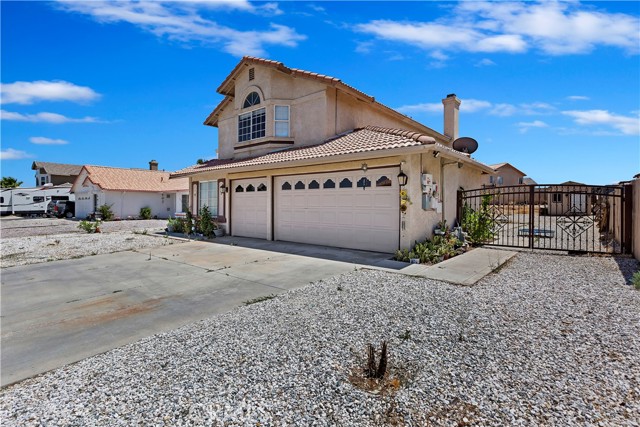 Detail Gallery Image 2 of 31 For 12803 Cardinal Rd, Victorville,  CA 92392 - 4 Beds | 3 Baths