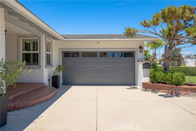 Detail Gallery Image 4 of 54 For 10227 Rives Ave, Downey,  CA 90241 - 4 Beds | 3 Baths