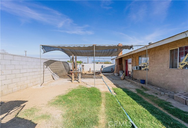 Detail Gallery Image 28 of 41 For 20950 Cajalco Rd, Perris,  CA 92570 - 3 Beds | 2 Baths