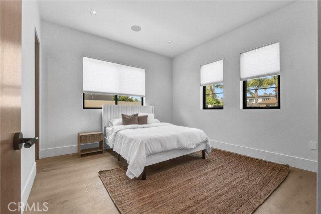 Detail Gallery Image 32 of 56 For 6238 Babcock Ave, North Hollywood,  CA 91606 - 5 Beds | 5/1 Baths