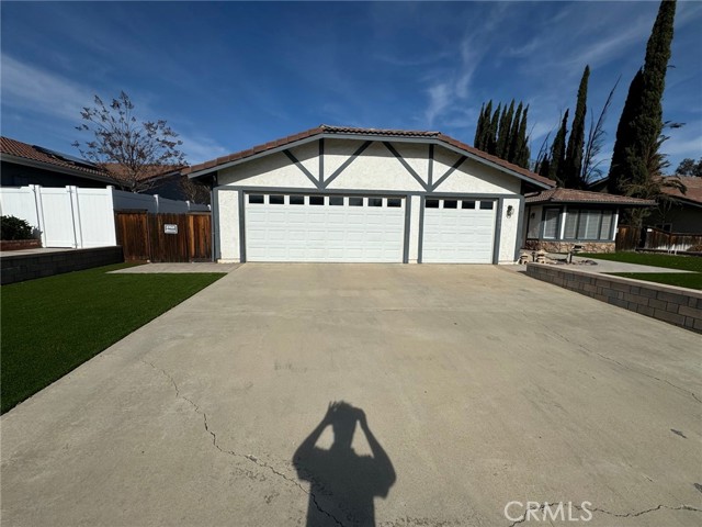 15030 Zieglinde Drive, Lake Elsinore CA: https://media.crmls.org/medias/f674e83f-ba74-462c-b77b-4c186416c5ce.jpg