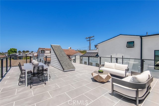 Detail Gallery Image 21 of 34 For 717 Orchid Ave #1/2,  Corona Del Mar,  CA 92625 - 4 Beds | 3 Baths