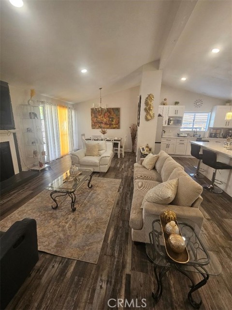 Detail Gallery Image 14 of 35 For 1056 Lullaby, Corona,  CA 92878 - 3 Beds | 2 Baths