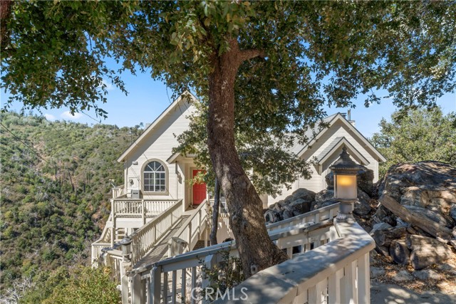 Detail Gallery Image 14 of 58 For 1230 Brentwood Dr, Lake Arrowhead,  CA 92352 - 3 Beds | 2/1 Baths