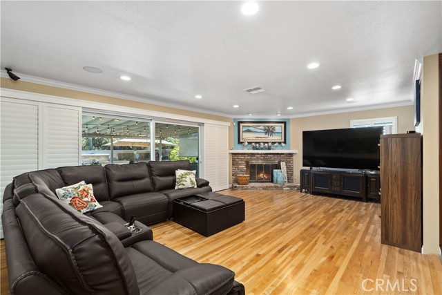 16036 Hornell Street, Whittier CA: https://media.crmls.org/medias/f676880b-7fa7-4505-bb4d-d98361ad6602.jpg
