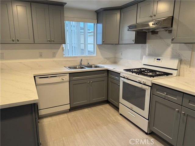 Detail Gallery Image 13 of 32 For 5704 Sultana Ave #D,  Temple City,  CA 91780 - 3 Beds | 2/1 Baths