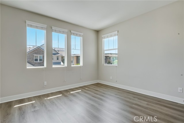 54 Sagan Way, Irvine CA: https://media.crmls.org/medias/f676f712-3a28-4c9c-aee5-1a8a078c54be.jpg
