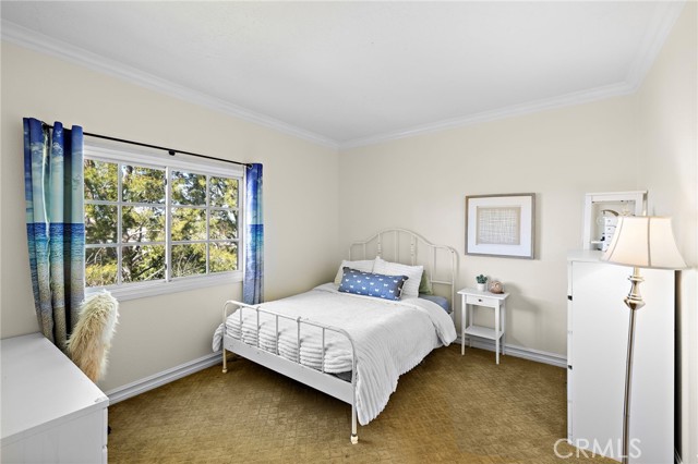 Image 22 of 43 For 22051 Oak Grove