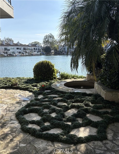 Detail Gallery Image 2 of 32 For 3572 Bravata, Huntington Beach,  CA 92649 - 3 Beds | 3 Baths