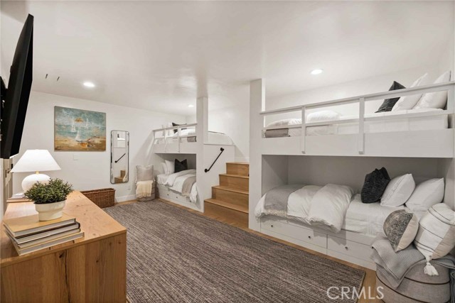 Detail Gallery Image 25 of 31 For 27643 W Shore Rd #5,  Lake Arrowhead,  CA 92352 - 4 Beds | 3/1 Baths