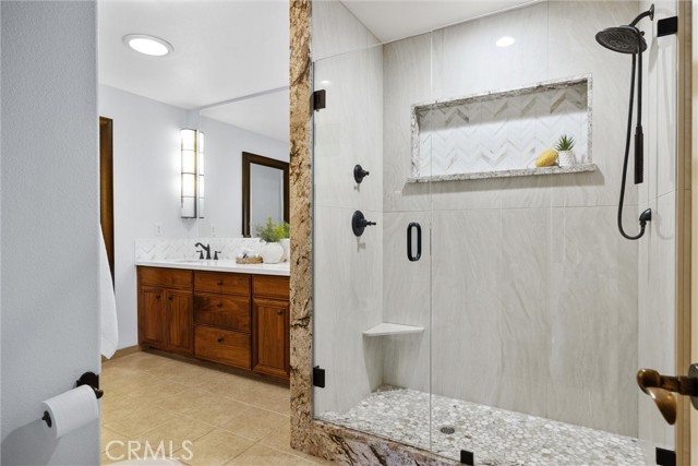 Detail Gallery Image 5 of 50 For 79 Veneto Cir, Chico,  CA 95926 - 3 Beds | 2/1 Baths