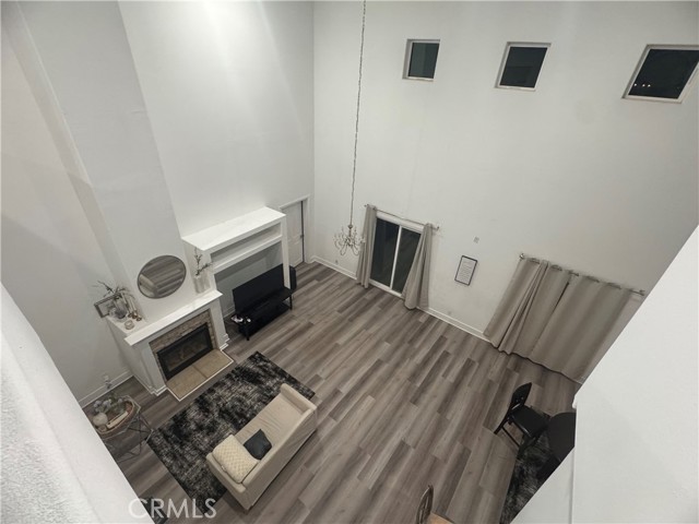 Detail Gallery Image 2 of 4 For 13975 Barker, Apple Valley,  CA 92307 - 5 Beds | 6 Baths