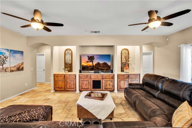 Detail Gallery Image 9 of 75 For 60987 Prescott Trl, Joshua Tree,  CA 92252 - 4 Beds | 3 Baths