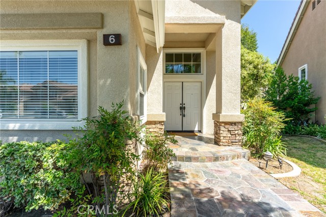 Detail Gallery Image 2 of 68 For 6 Santa Comba, Irvine,  CA 92606 - 5 Beds | 2/1 Baths