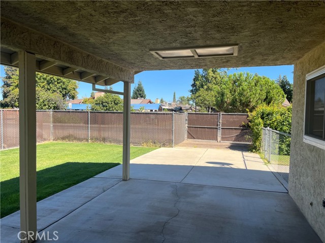 2487 Wolf Street, Merced CA: https://media.crmls.org/medias/f67b3cae-9337-402b-afa0-a302a91a4e9b.jpg