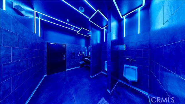 641 W Palmdale Boulevard, Palmdale CA: https://media.crmls.org/medias/f67b7ab6-217e-414c-95c0-c3193263d304.jpg