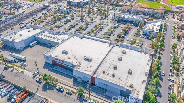 9621 Laurel, Los Angeles CA: https://media.crmls.org/medias/f67baf8b-fb72-4ab3-ae23-277fef044995.jpg