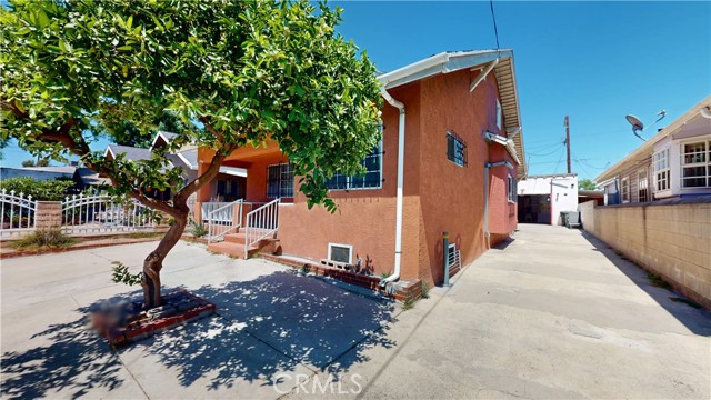 5854 Woodlawn Avenue, Los Angeles CA: https://media.crmls.org/medias/f67c1261-edce-4f61-944a-e3ca422757d0.jpg