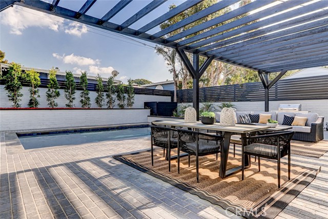 Detail Gallery Image 8 of 55 For 876 Center St, El Segundo,  CA 90245 - 3 Beds | 2/1 Baths