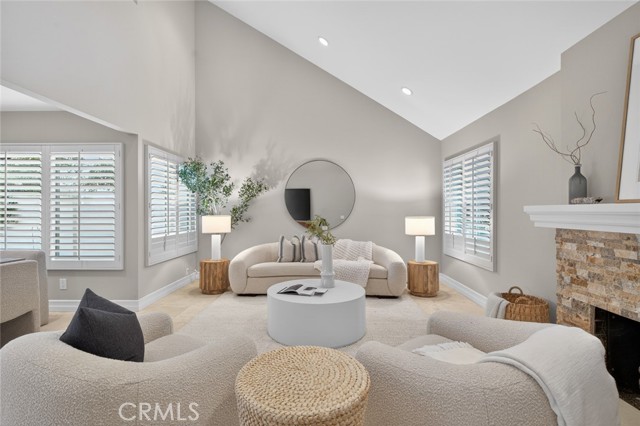 Detail Gallery Image 10 of 53 For 969 Azalea Dr, Costa Mesa,  CA 92626 - 5 Beds | 3 Baths