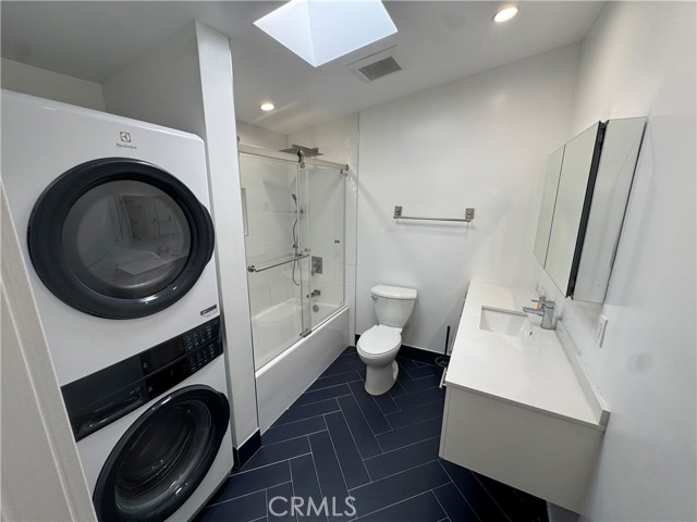 Detail Gallery Image 17 of 17 For 6439 1/2 Graves Ave, Lake Balboa,  CA 91605 - 0 Beds | 1 Baths