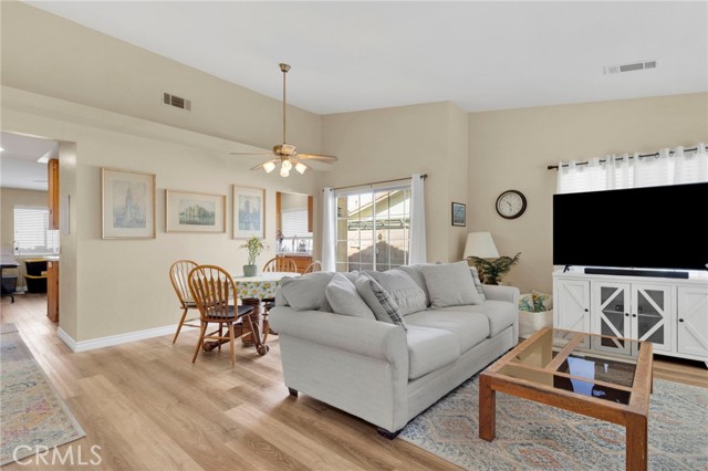 Detail Gallery Image 8 of 38 For 13032 Rainwood Ct, Victorville,  CA 92395 - 2 Beds | 2 Baths