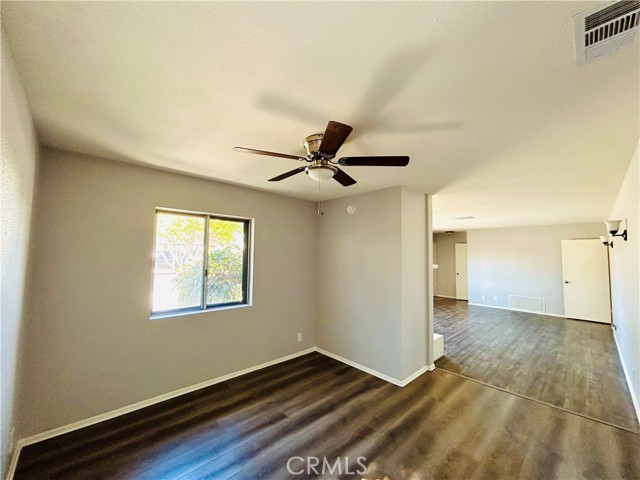 Detail Gallery Image 10 of 45 For 527 Fern Pl, Hemet,  CA 92543 - 2 Beds | 2 Baths