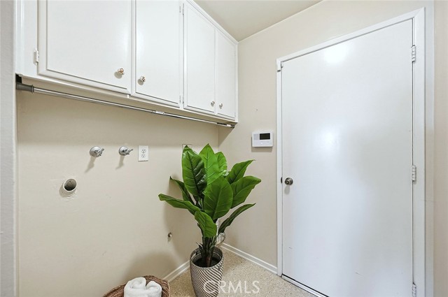 Detail Gallery Image 17 of 21 For 16362 Whittier Ln, Huntington Beach,  CA 92647 - 3 Beds | 2 Baths