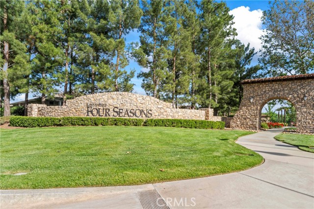 1544 Big Horn, Beaumont CA: https://media.crmls.org/medias/f6837070-296d-4e1f-b4d2-e3562f266c2a.jpg