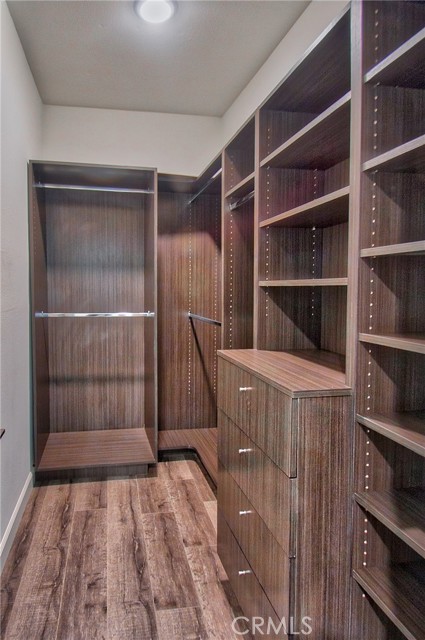 Walk in closet