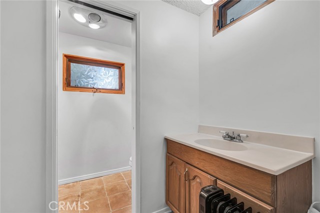 13624 Vose Street, Valley Glen CA: https://media.crmls.org/medias/f684148d-1a60-4639-b04b-2ebaa4db019a.jpg